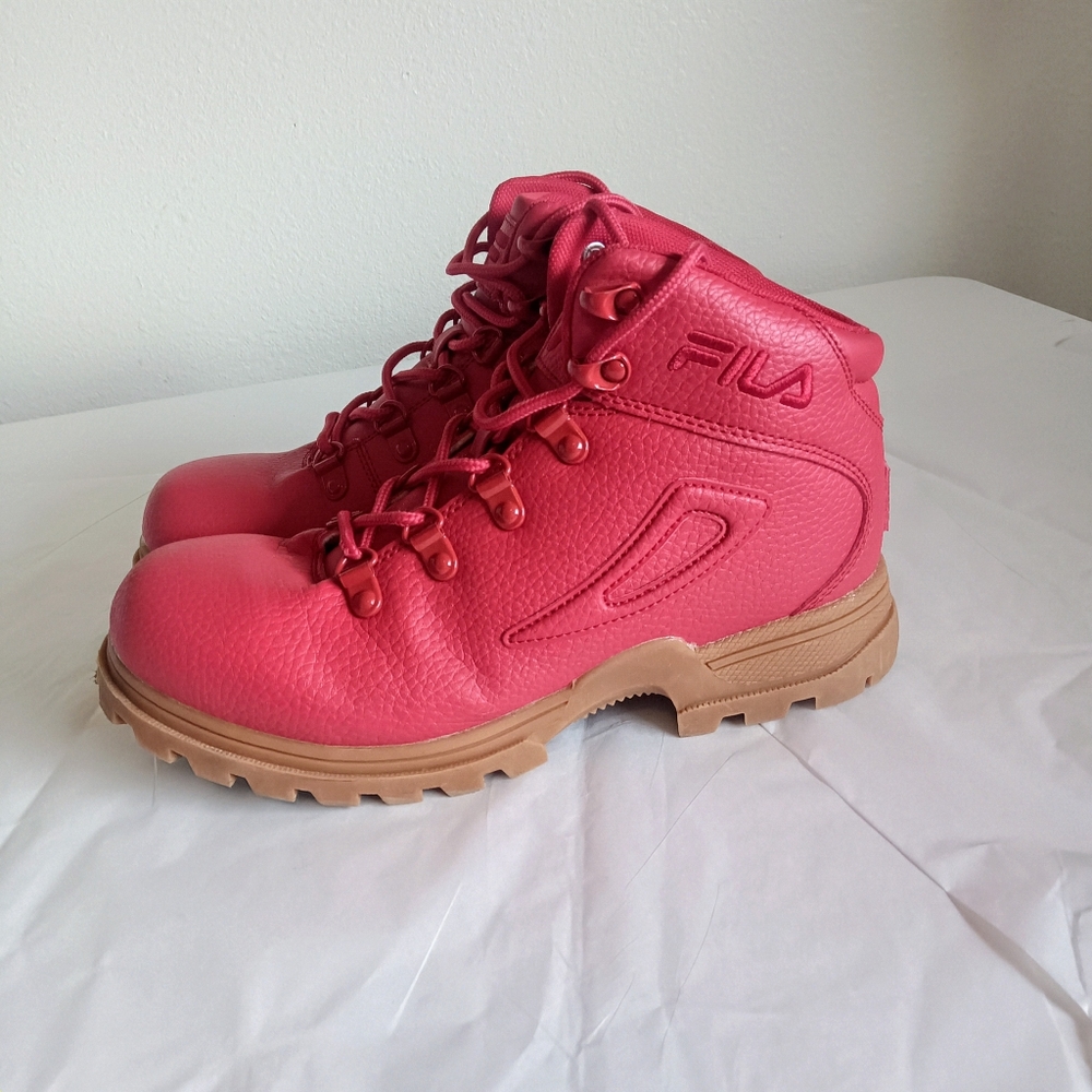 Blokecore,Fila Diviner Boots! Street Wear, Red. Men's 6.5. Women's 8.